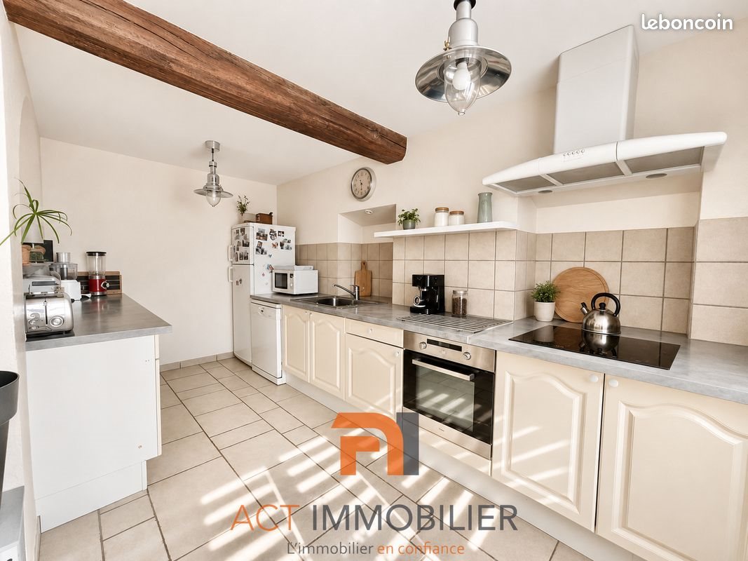 Maison à vendre, 125m², Brullioles