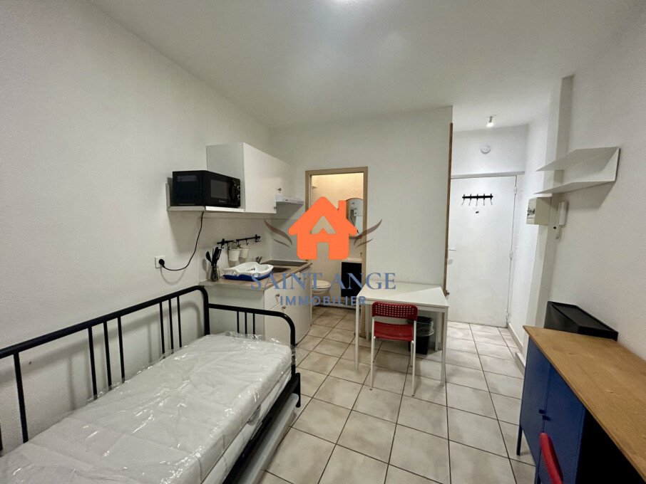 Appartement à louer, 17m², Toulon