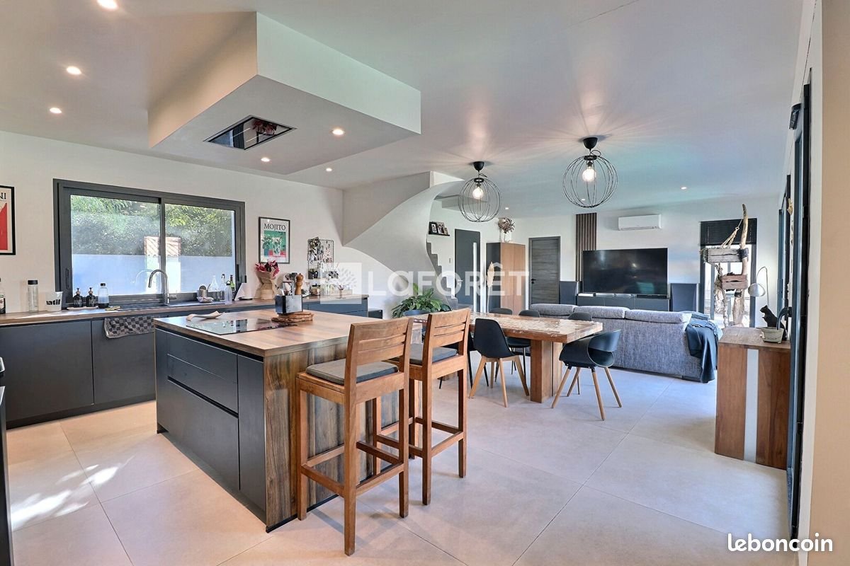 Maison à vendre, 126m², Pierrefeu-du-Var