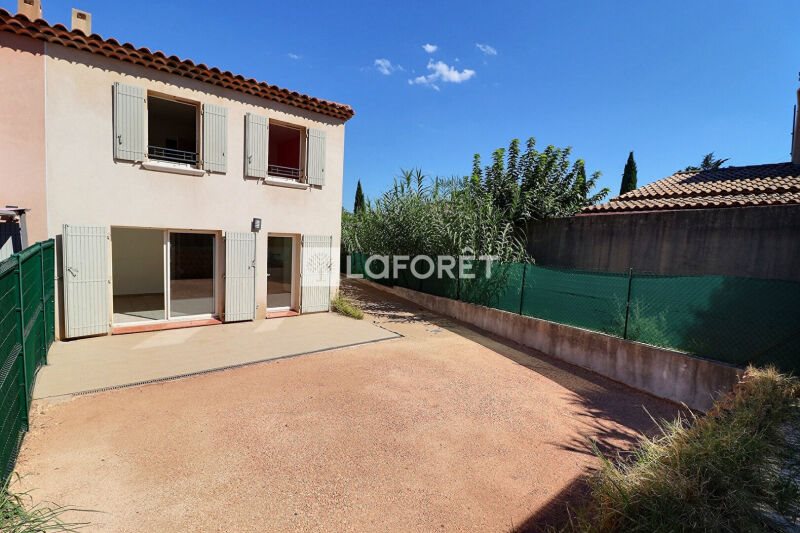 Maison à vendre, 84m², Cuers