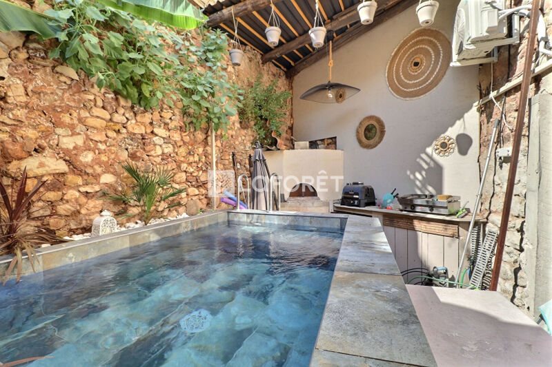 Maison à vendre, 77m², Cuers