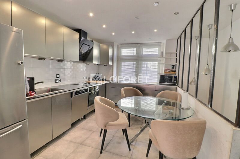 Maison à vendre, 77m², Cuers