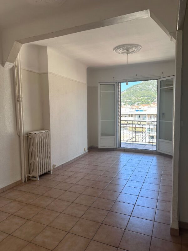 Appartement à louer, 49m², Toulon