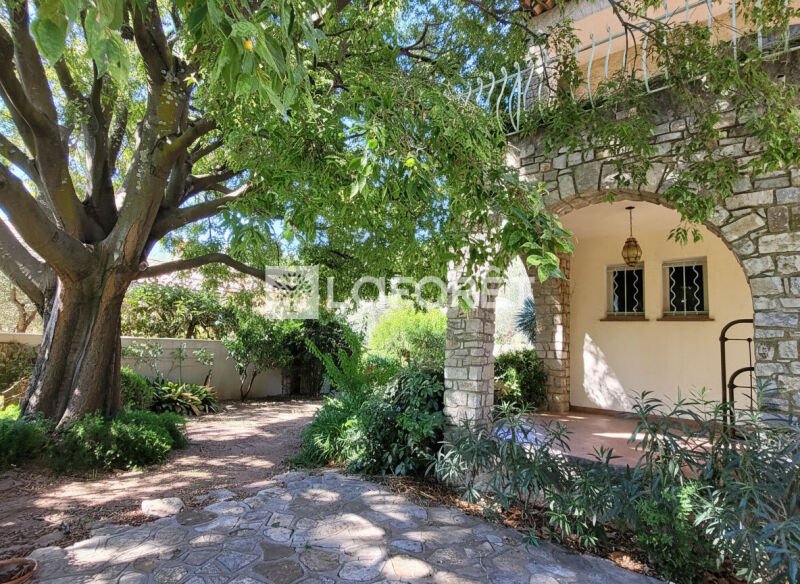 Maison à vendre, 238m², Cuers