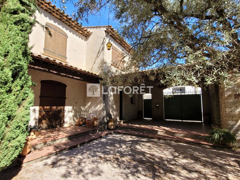 Maison à vendre, 131m², Cuers