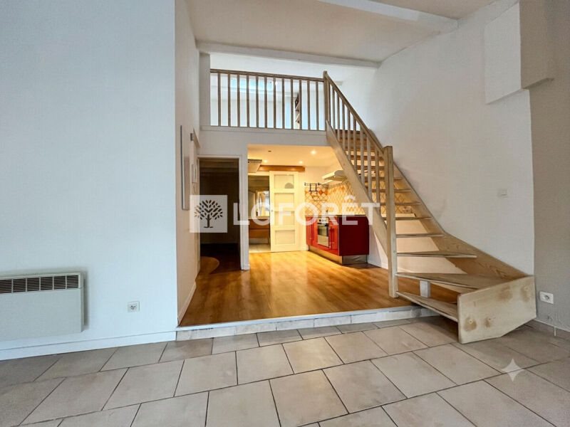 Appartement à louer, 45m², Cuers
