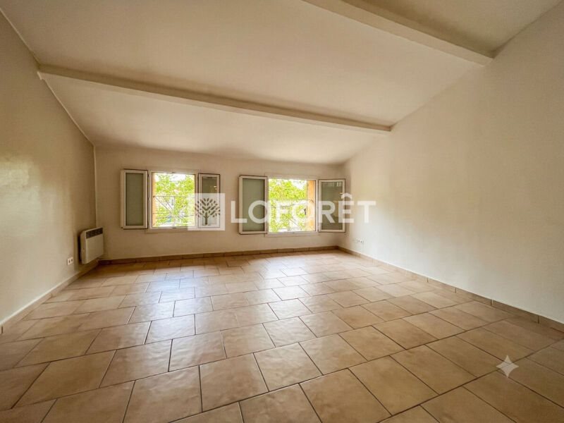 Appartement à louer, 45m², Cuers