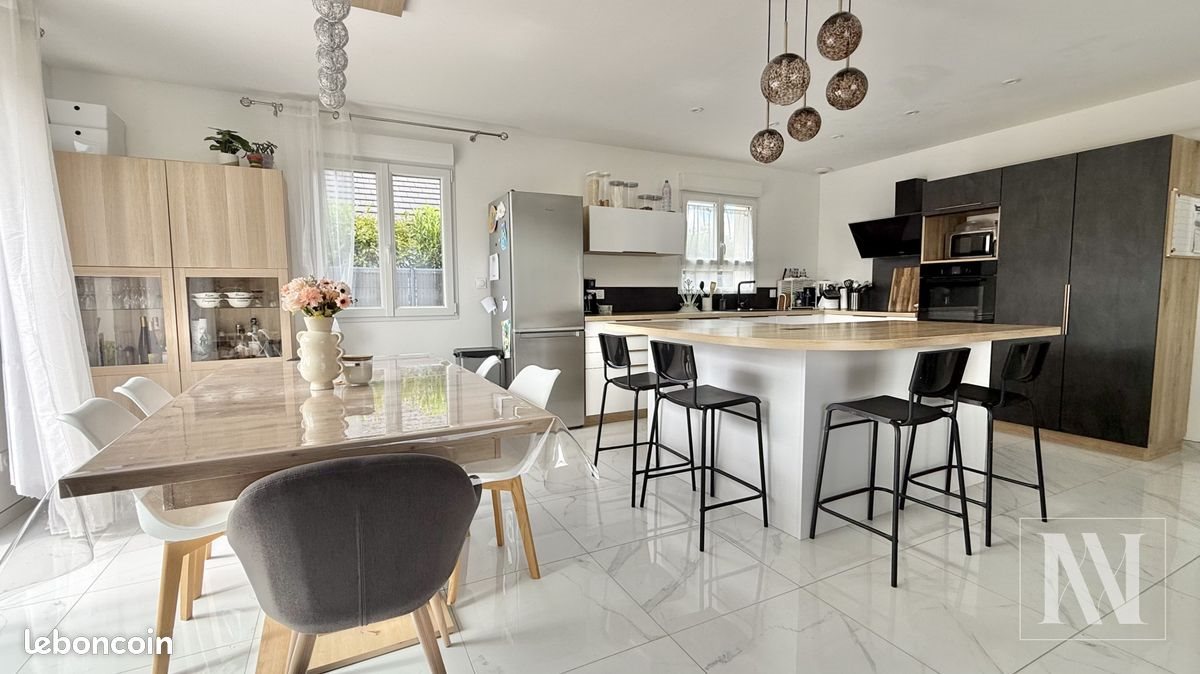Maison à vendre, 102m², Verrières