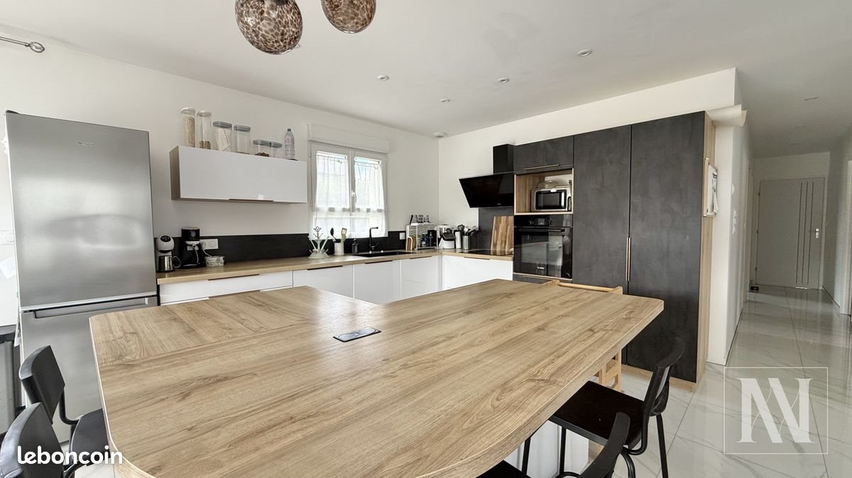 Maison à vendre, 102m², Verrières