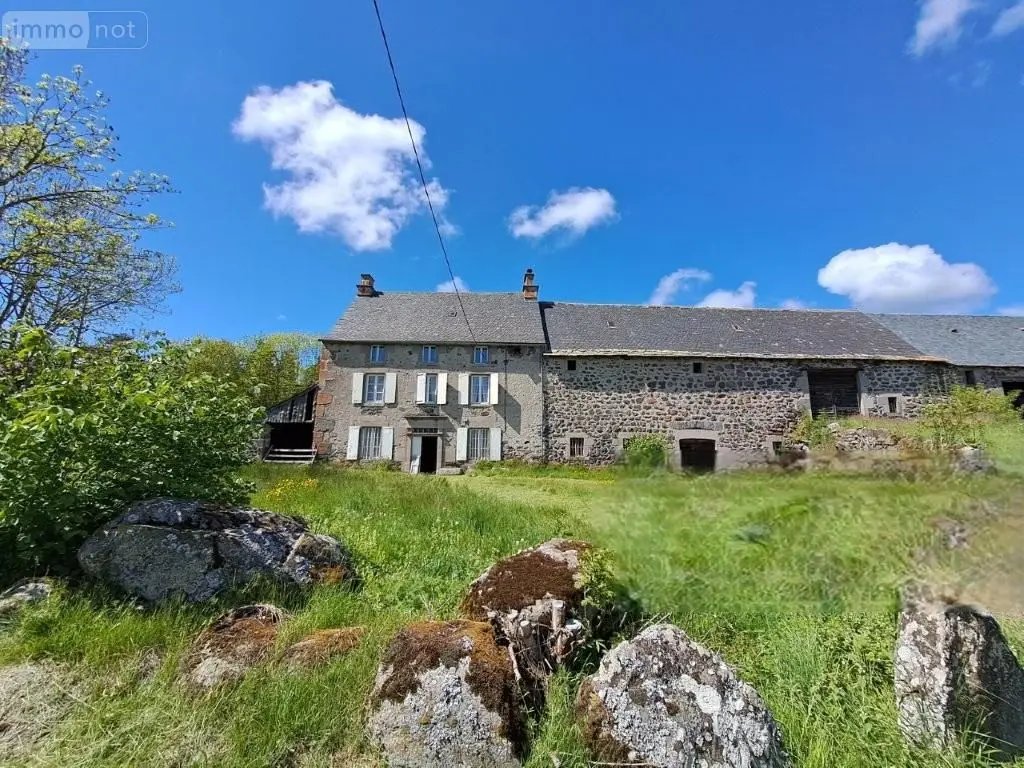 Maison à vendre, 100m², Chalinargues
