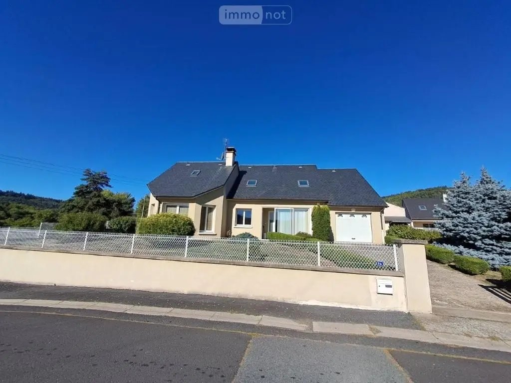 Maison à vendre, 93m², Chalinargues