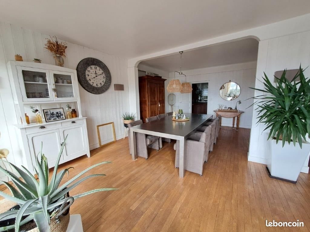 Maison à vendre, 321m², Saint-Flour