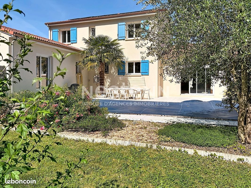 Maison à vendre, 188m², Le Palais-sur-Vienne
