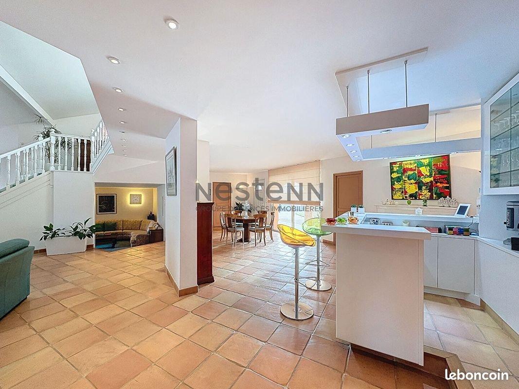 Maison à vendre, 344m², Séreilhac