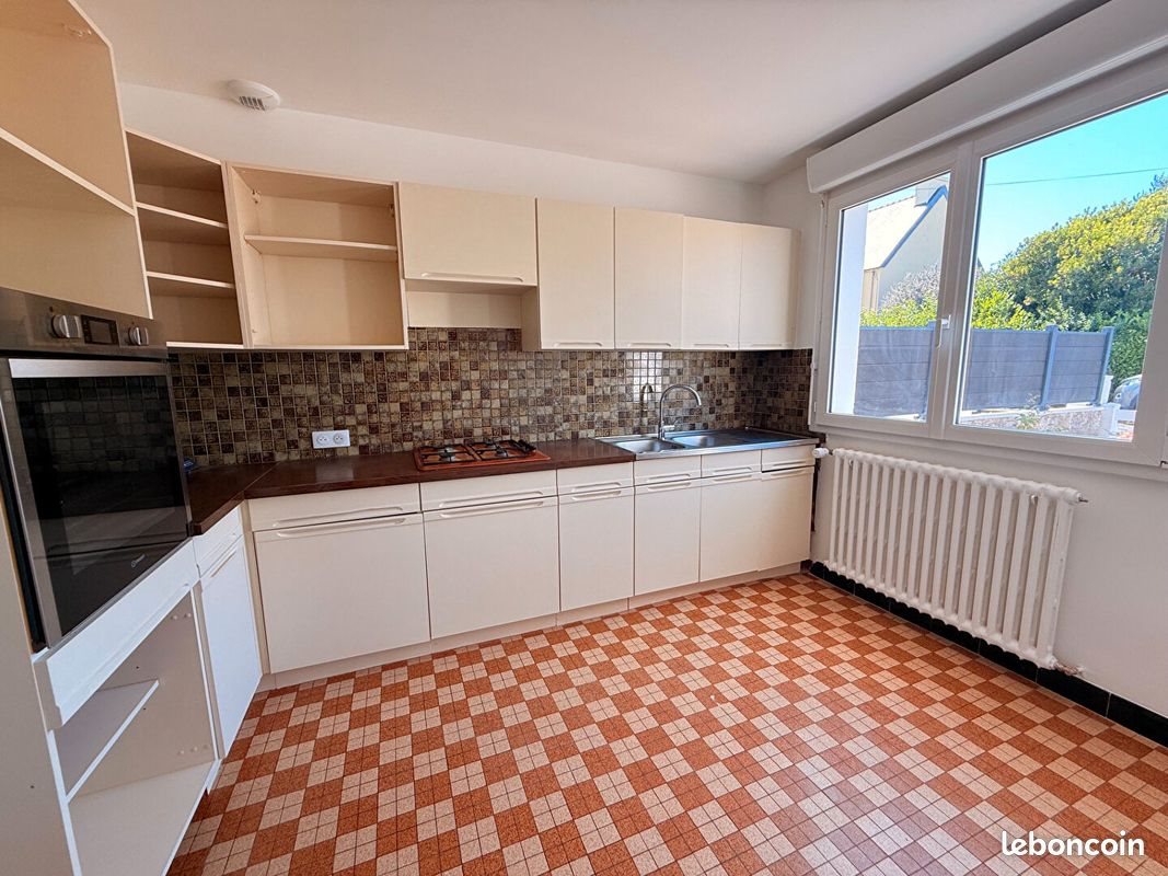 Maison à louer, 90m², Pont-l'Abbé