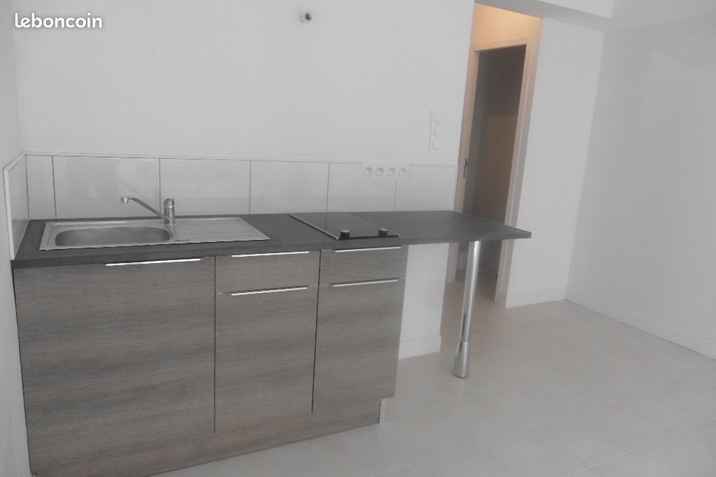 Appartement à louer, 29m², Pont-l'Abbé