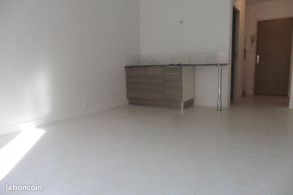 Appartement à louer, 29m², Pont-l'Abbé