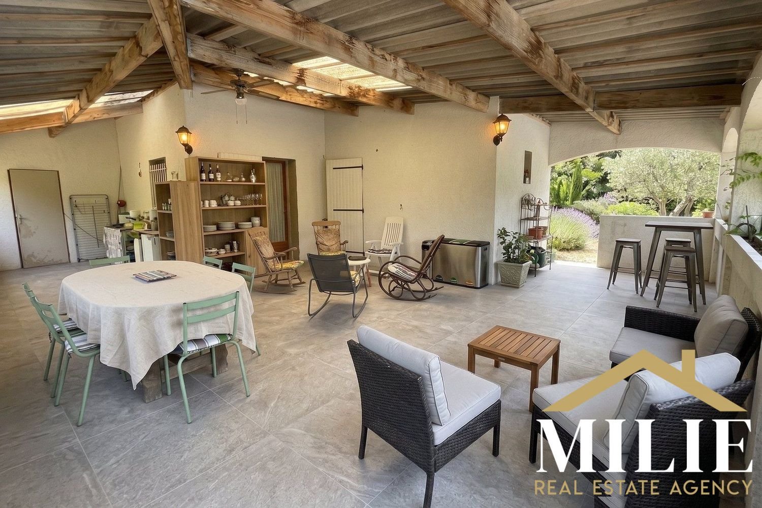 Maison à vendre, 137m², Cuges-les-Pins