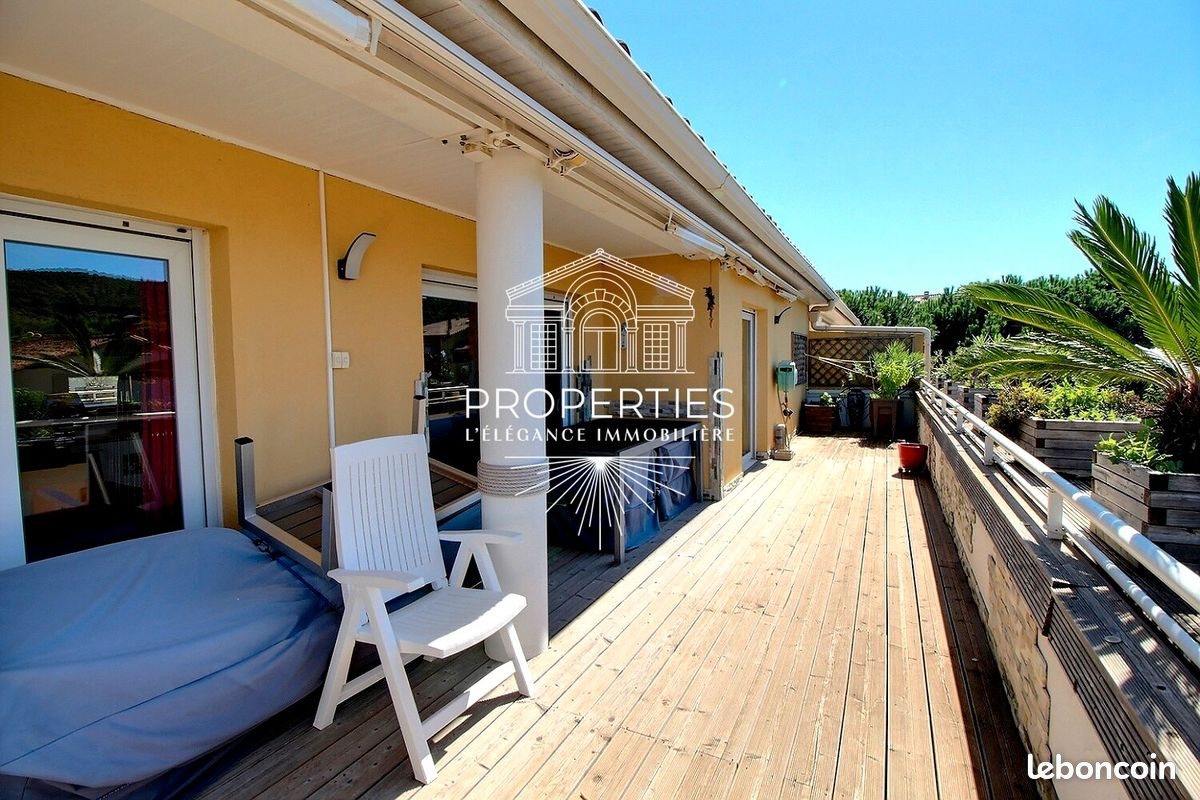 Appartement à vendre, 76m², Bormes-les-Mimosas