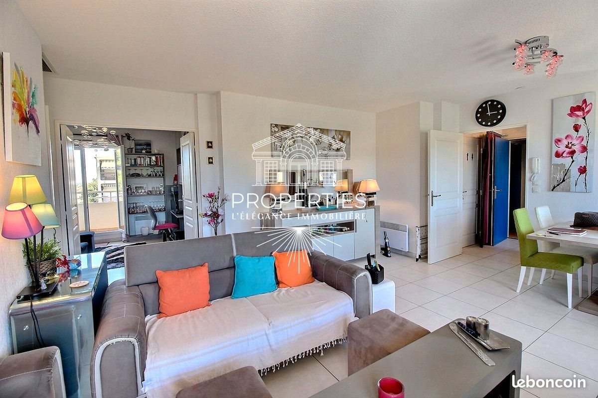 Appartement à vendre, 76m², Bormes-les-Mimosas
