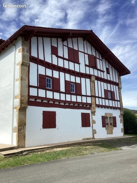Appartement à louer, 77m², Sare