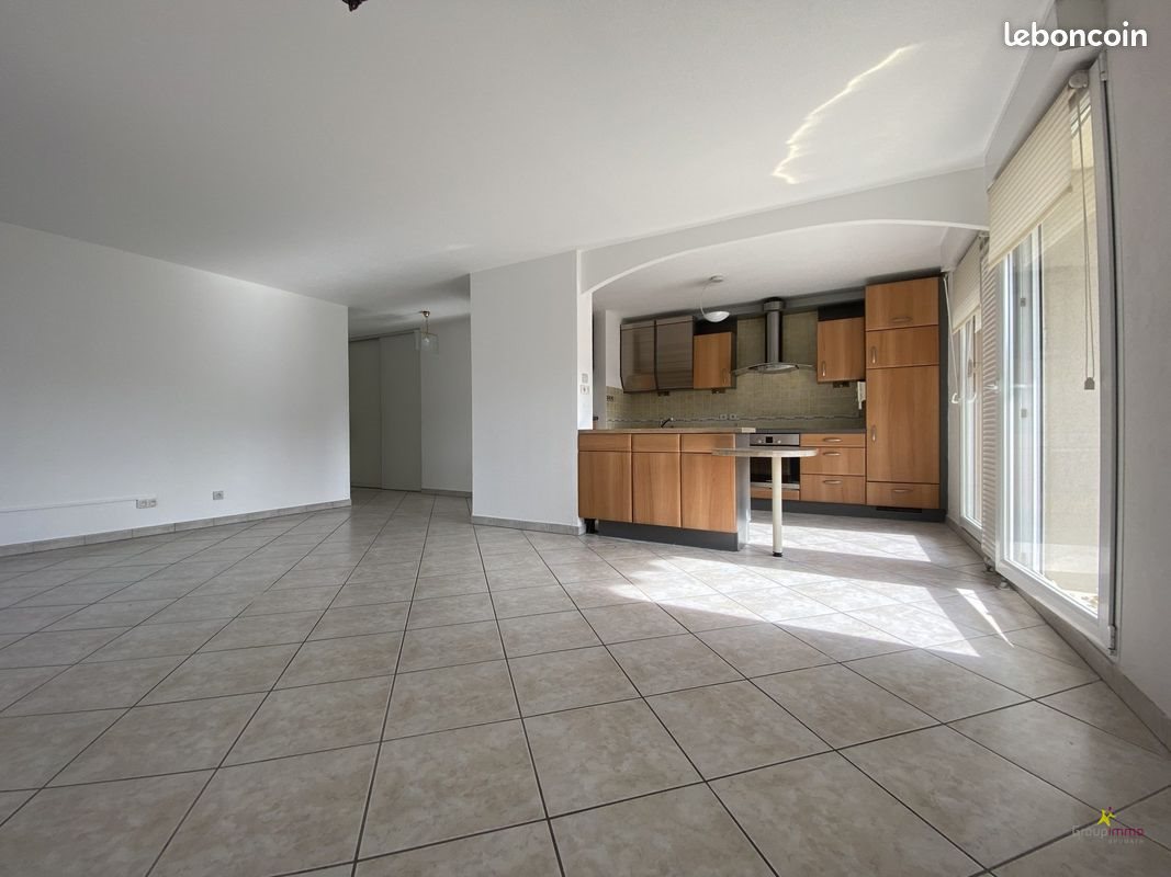 Appartement à louer, 83m², Brumath