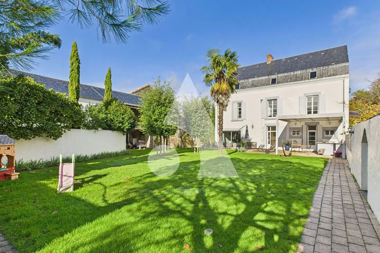 Maison à vendre, 330m², Nesmy