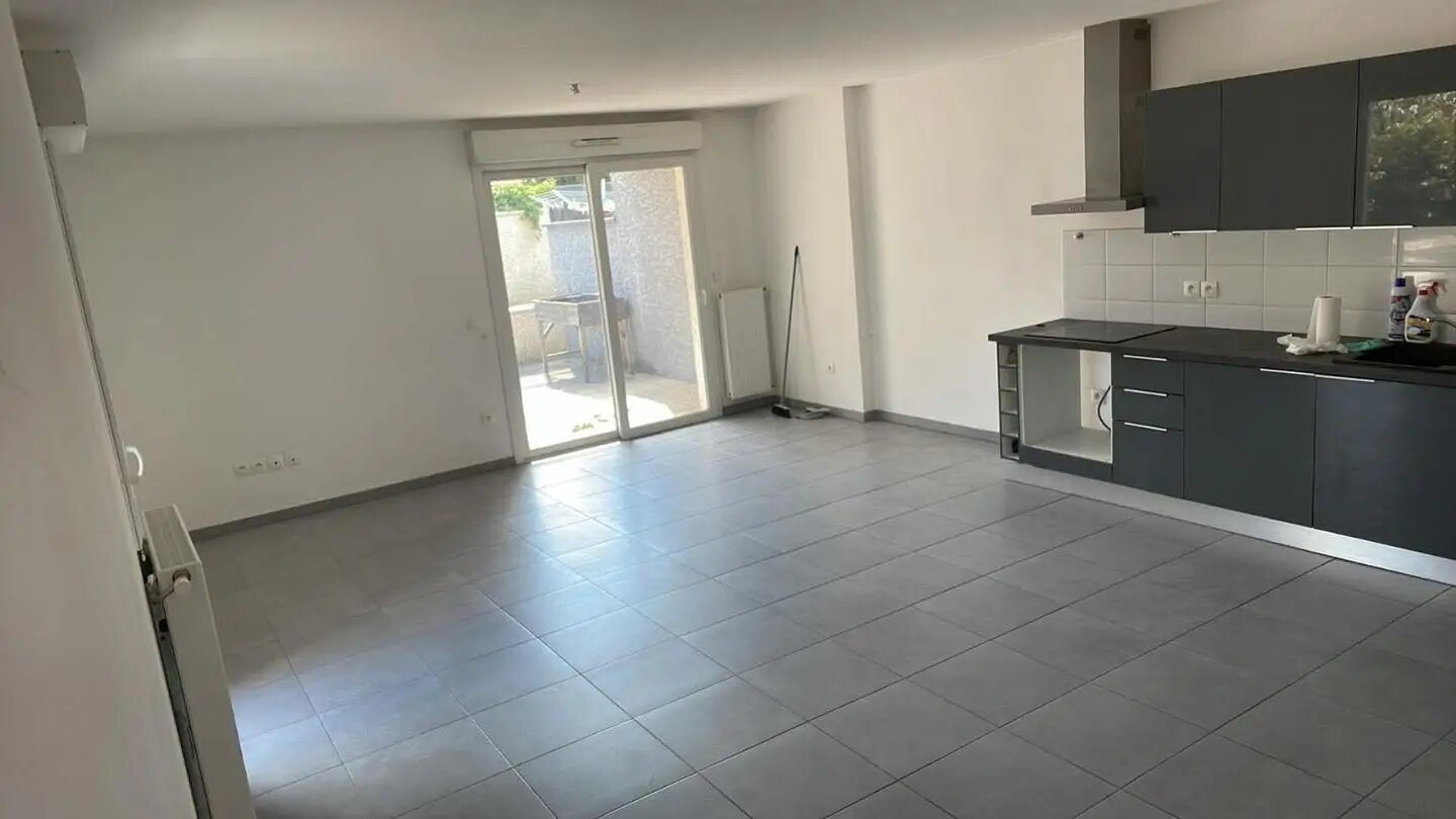 Appartement à louer, 66m², Chassieu