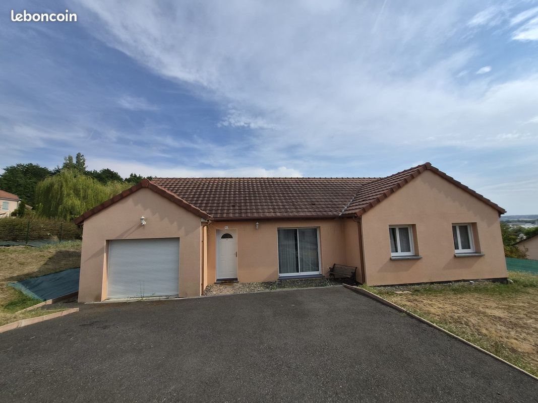 Maison à louer, 130m², Saint-Yorre
