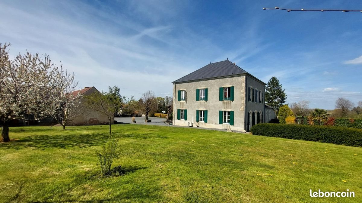 Maison à vendre, 192m², Saint-Etienne-de-Vicq