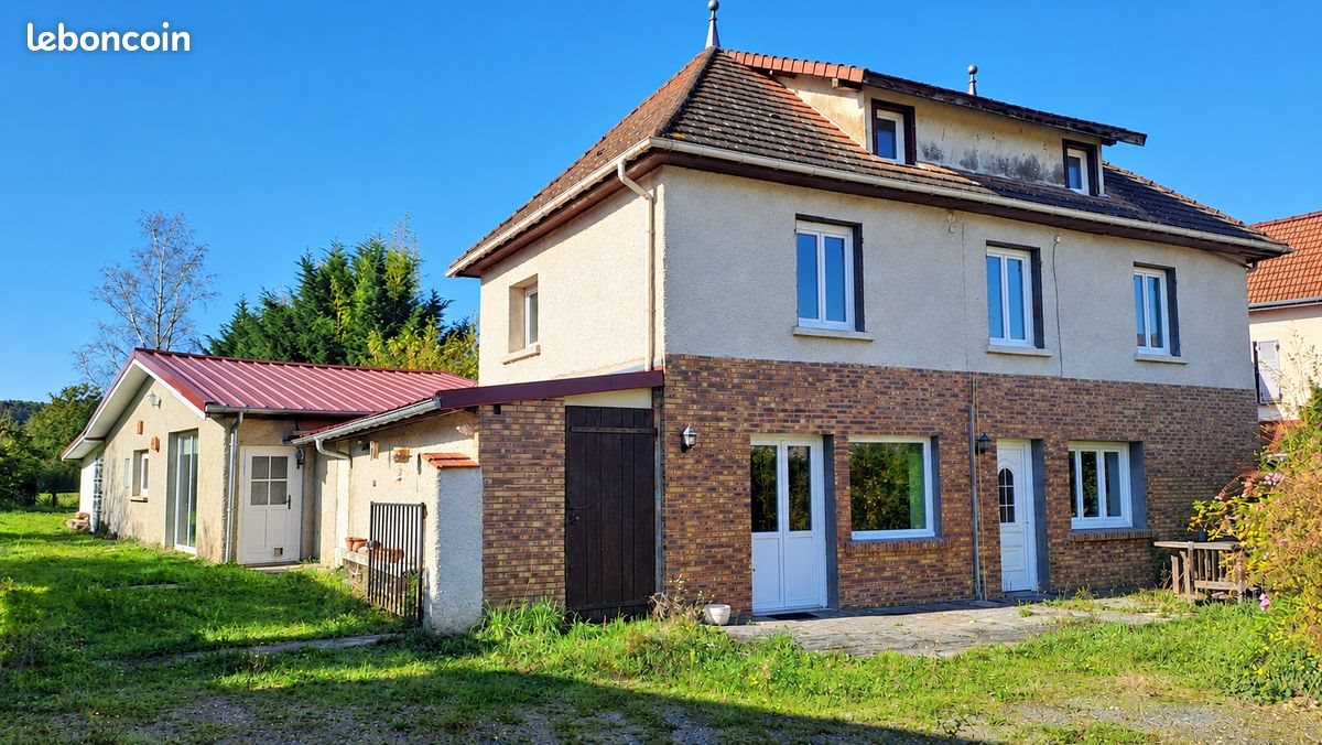 Maison à vendre, 195m², Saint-Priest-Bramefant