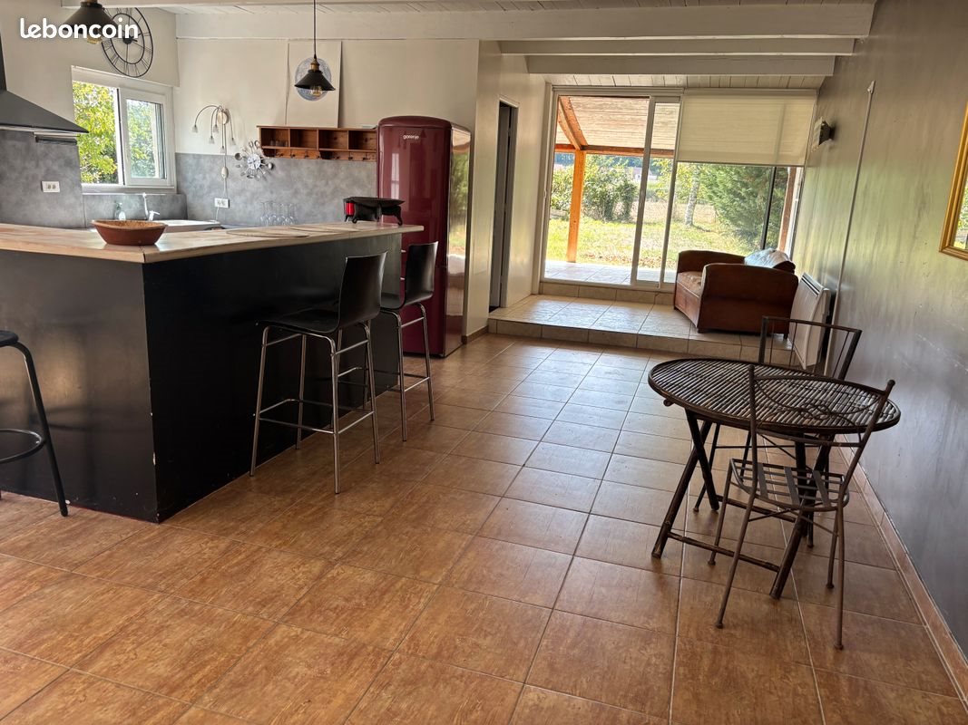 Maison à vendre, 195m², Saint-Priest-Bramefant