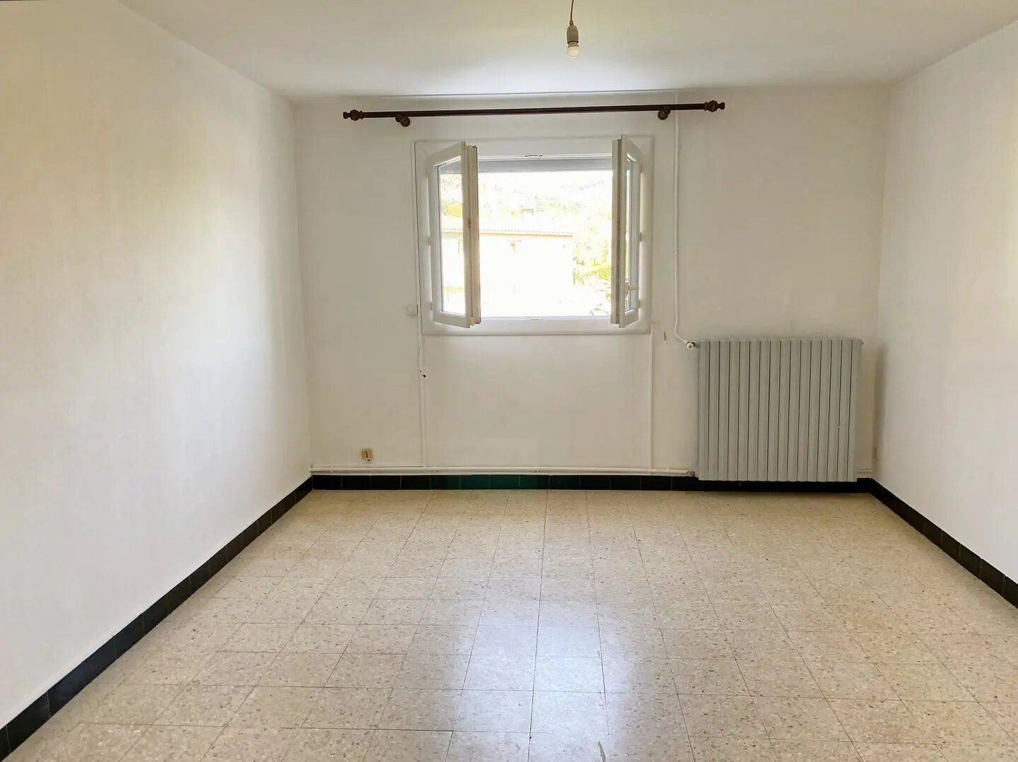 Appartement à louer, 53m², Avèze