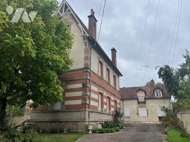 Maison à vendre, 277m², Bourbon-l'Archambault