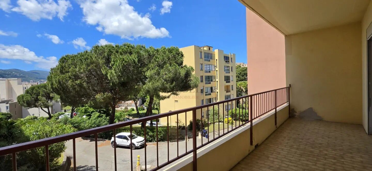 Appartement à louer, 32m², Ajaccio