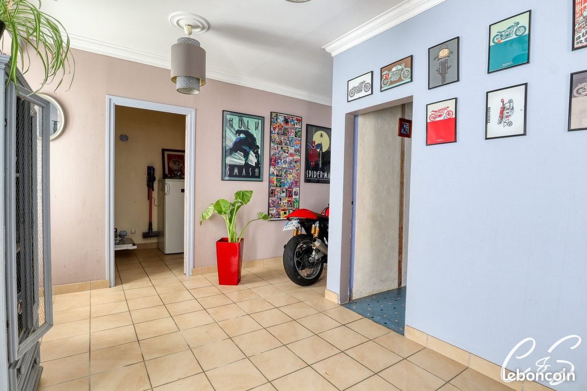 Maison à vendre, 147m², Tréogat