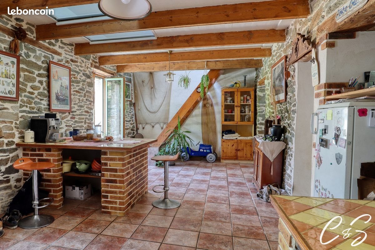 Maison à vendre, 147m², Tréogat