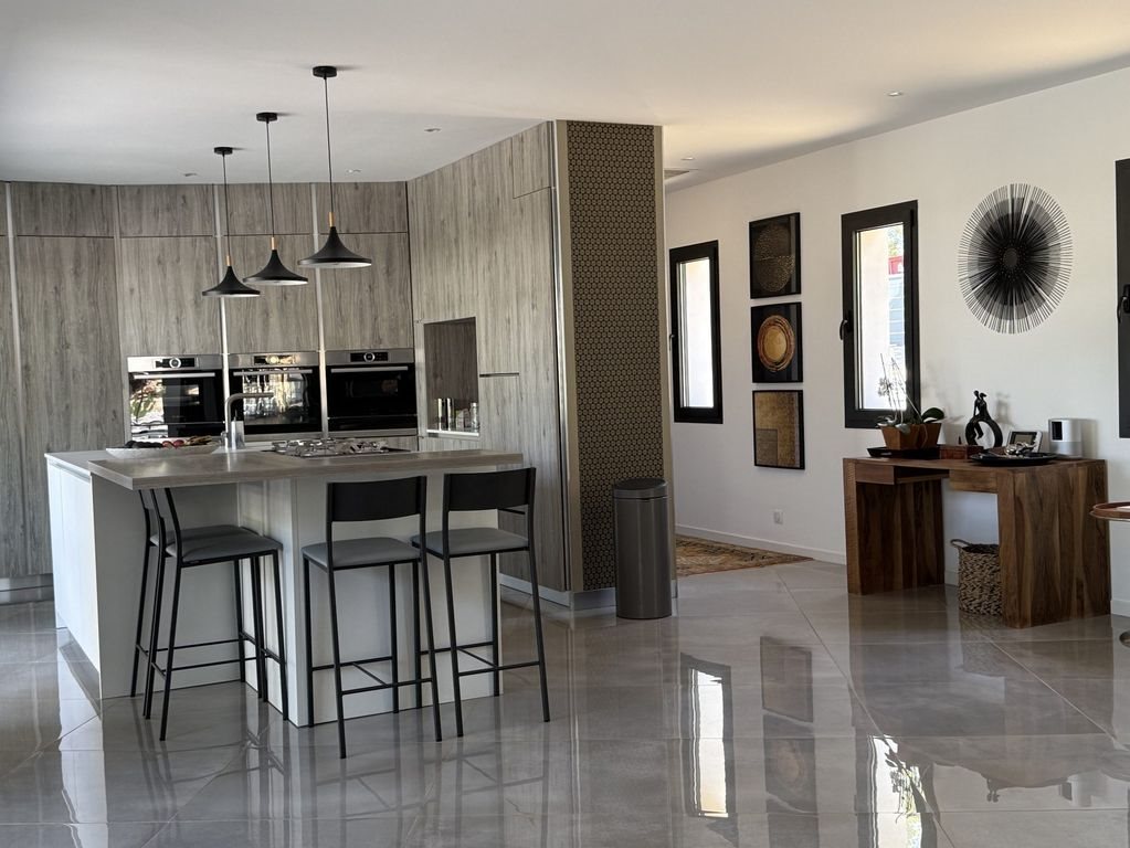 Maison à vendre, 201m², Saint-Cyr-sur-Mer