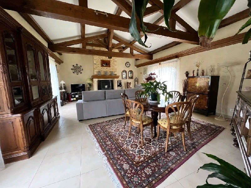 Maison à vendre, 250m², Marcillac-Saint-Quentin