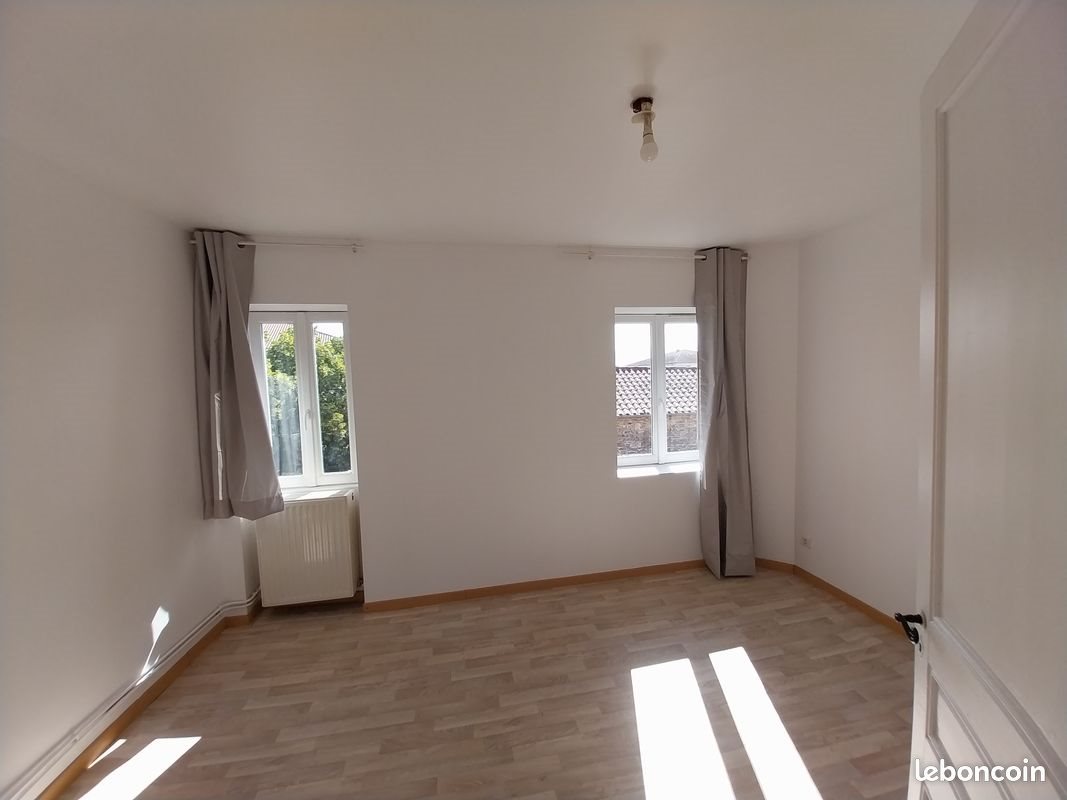 Appartement à louer, 66m², Montbrison