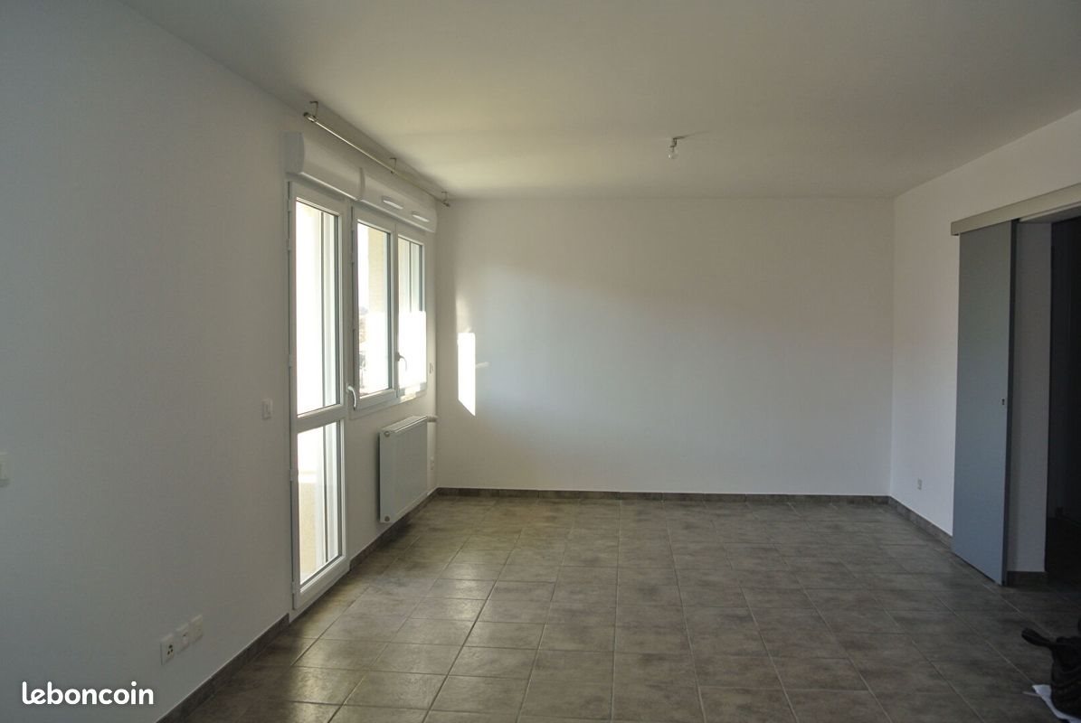 Appartement à louer, 61m², Vergongheon