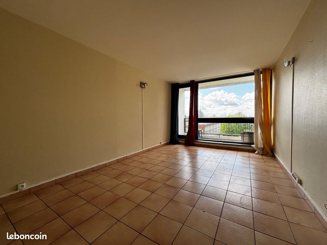 Appartement à vendre, 65m², Stains