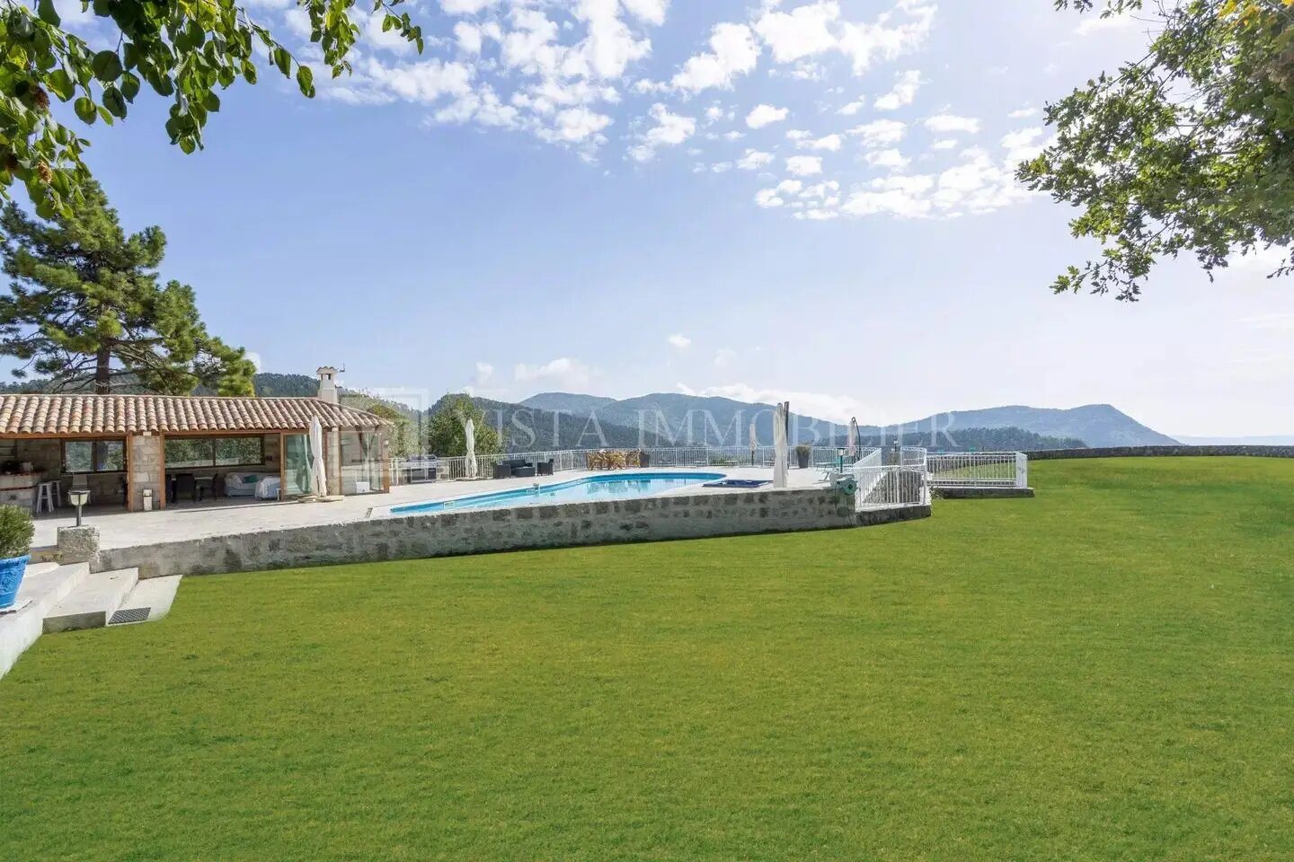 Maison à vendre, 745m², Lucéram