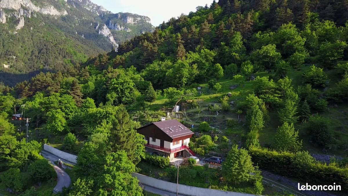 Maison à vendre, 140m², Tende