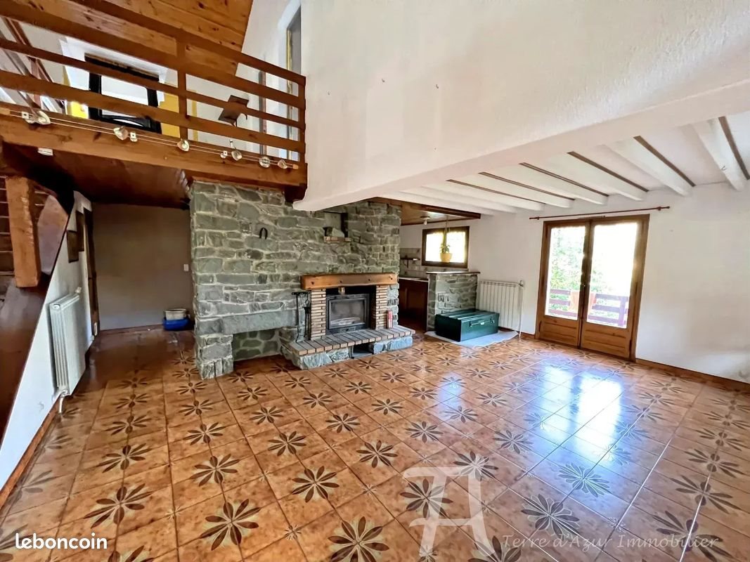 Maison à vendre, 140m², Tende