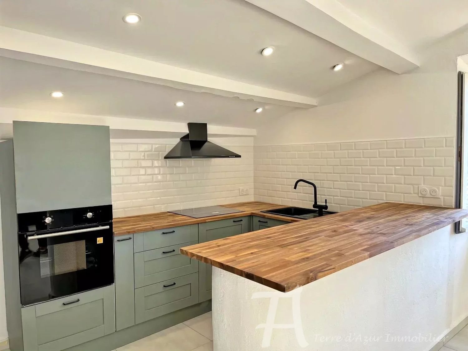 Appartement à louer, 66m², Sospel