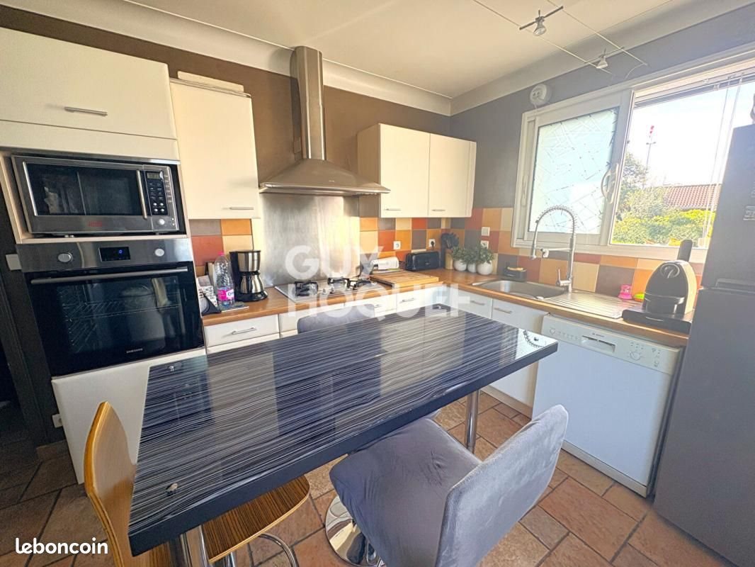 Maison à vendre, 171m², Savigneux