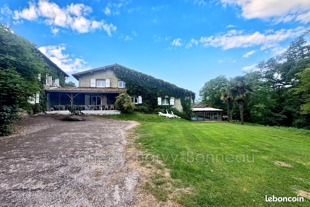 Maison à vendre, 270m², Montjoie-en-Couserans
