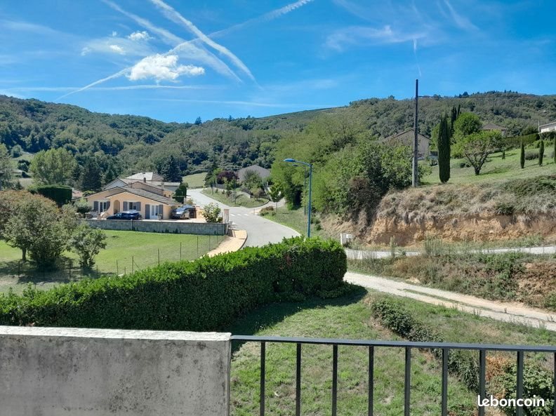 Appartement à louer, 69m², Andance