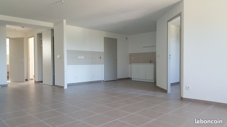 Appartement à louer, 75m², Eclassan